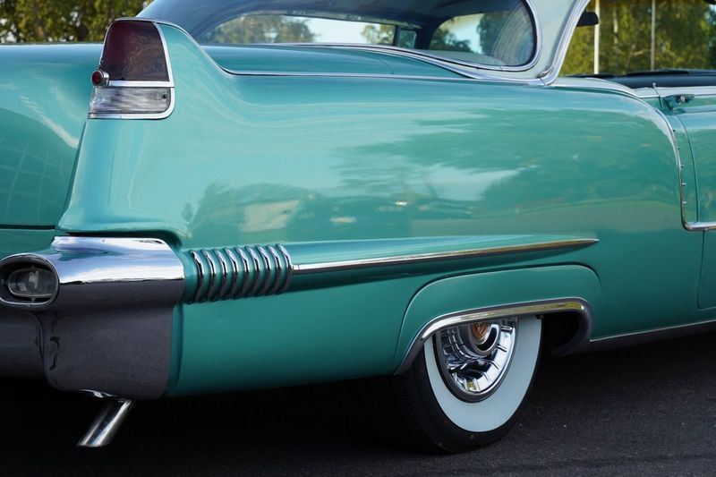 Cadillac Coupe DeVille bild 3
