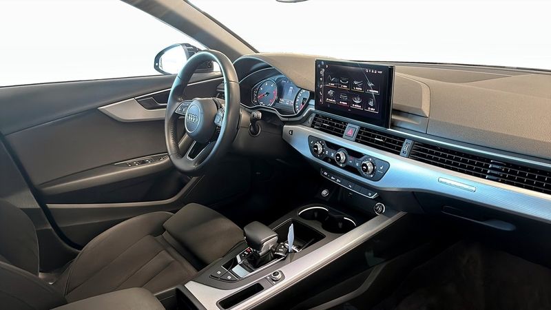 Audi A4 bild 12
