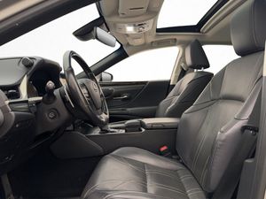 Lexus ES bild 9