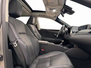 Lexus ES bild 12