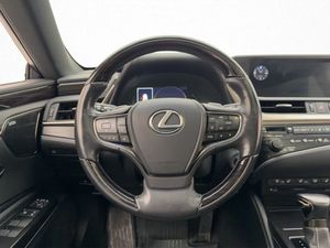 Lexus ES bild 11