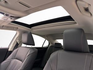 Lexus ES bild 10