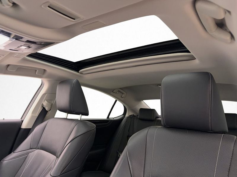 Lexus ES bild 10