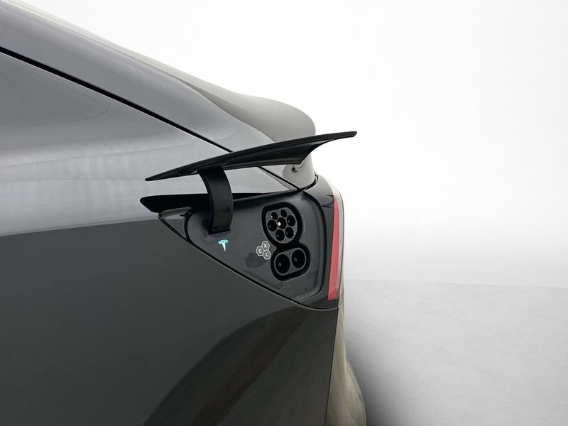 Tesla Model 3 bild 19