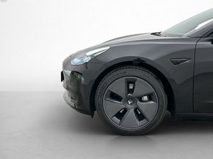 Tesla Model 3 bild 11