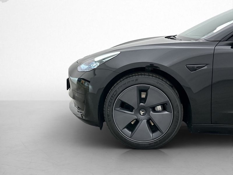 Tesla Model 3 bild 11
