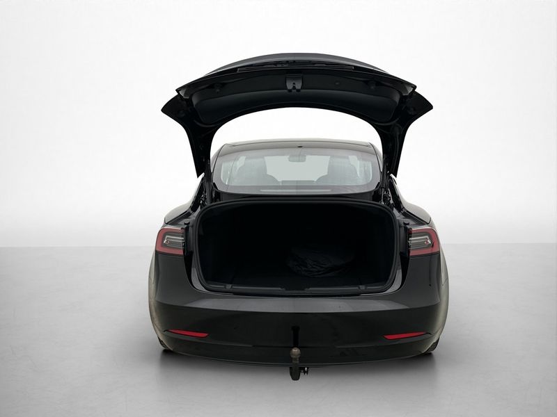 Tesla Model 3 bild 18