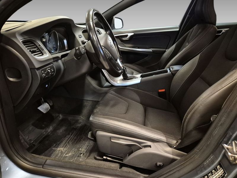 Volvo V60 bild 8