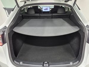 Tesla Model Y bild 10