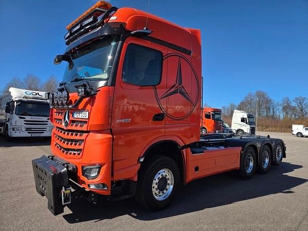 Mercedes Arocs 3758 LASTVÄXLARE PLOGUTRUSTAD - 2023