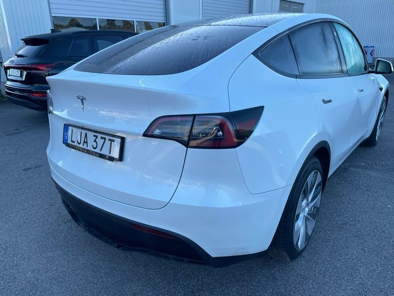 Tesla Model Y bild 3