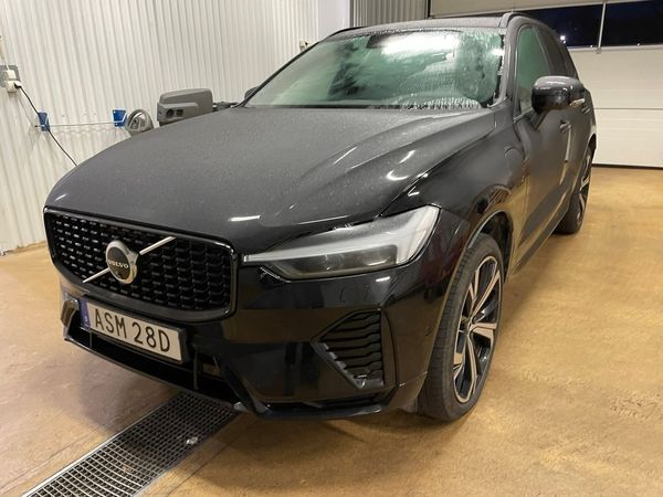 Volvo XC60 Recharge Plus Dark plug in - 2025