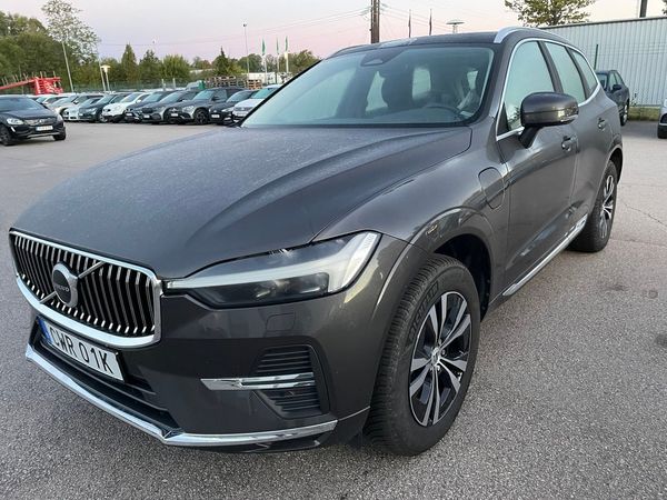 Volvo XC60 Recharge Core Bright plug in - 2024