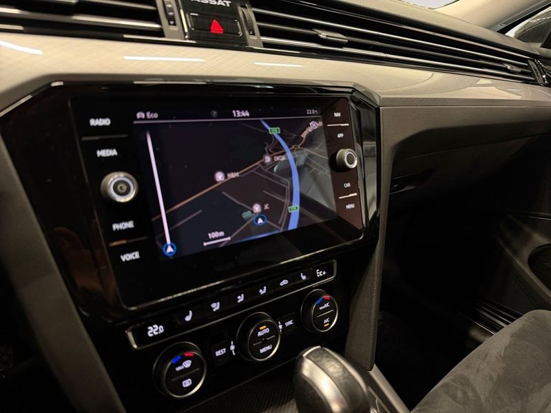 Volkswagen Passat bild 18
