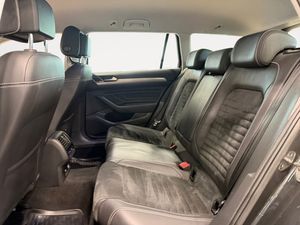 Volkswagen Passat bild 14
