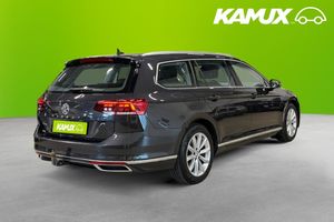 Volkswagen Passat bild 4