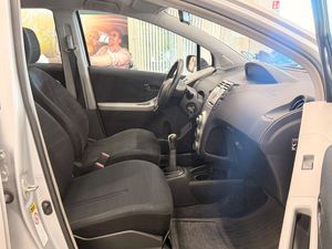 Toyota Yaris bild 9