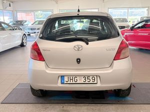 Toyota Yaris bild 15