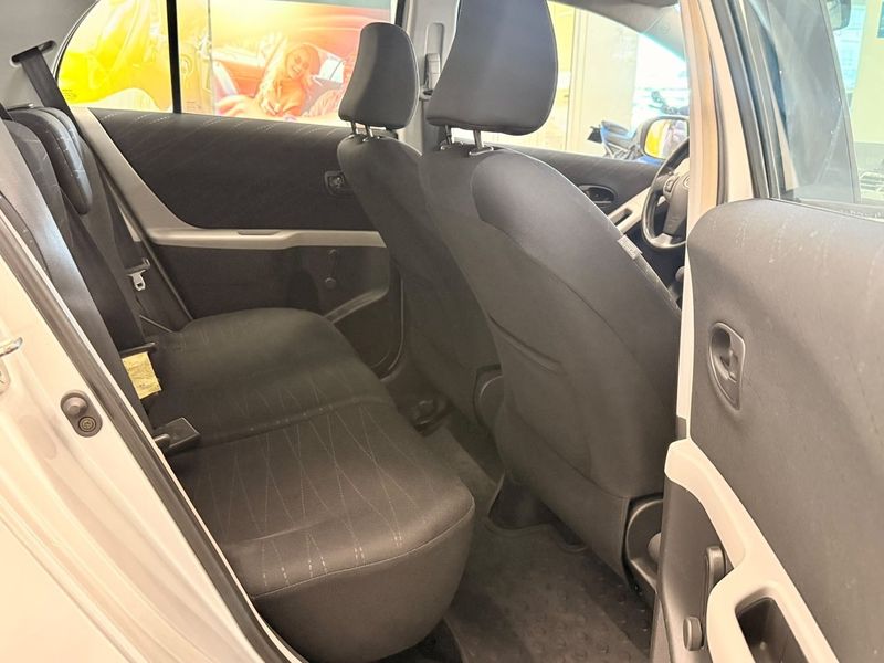 Toyota Yaris bild 11