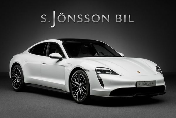 Porsche Taycan 18-vägs stolar / Sport Chrono / BOSE - 2021