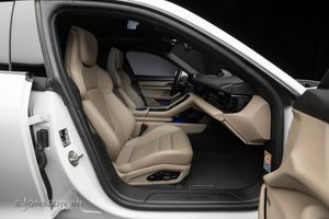 Porsche Taycan bild 15