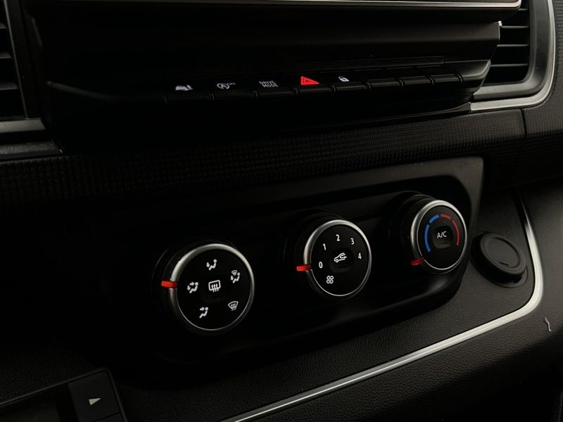 Nissan Primastar bild 23