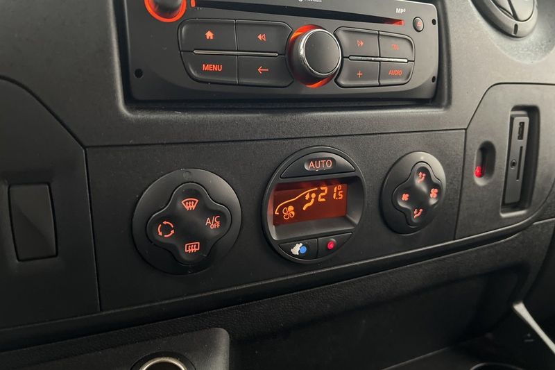 Renault Master bild 24