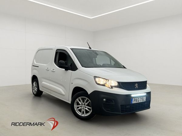 Peugeot Partner 130hk D-Värm V-Inre Drag Kamera CARPLAY Moms - 2022
