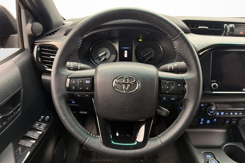 Toyota Hilux bild 14