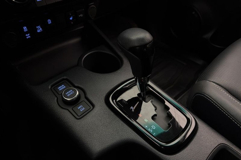 Toyota Hilux bild 27
