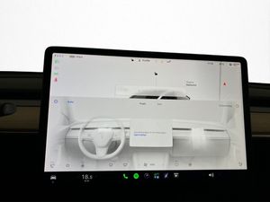 Tesla Model Y bild 23