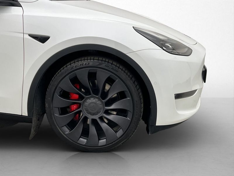 Tesla Model Y bild 32