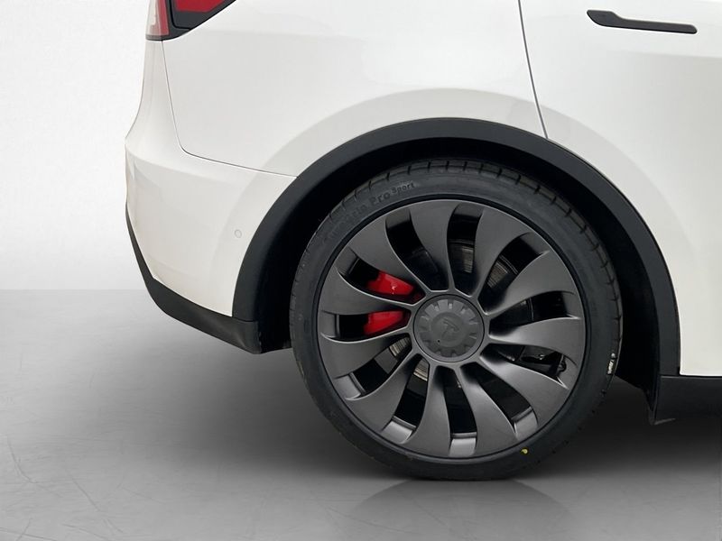 Tesla Model Y bild 31