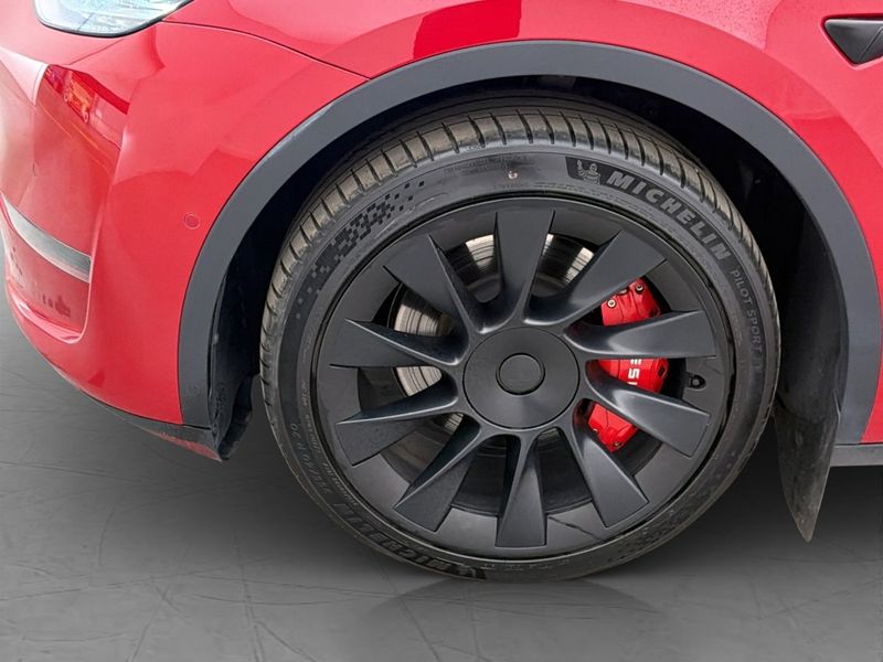 Tesla Model Y bild 28