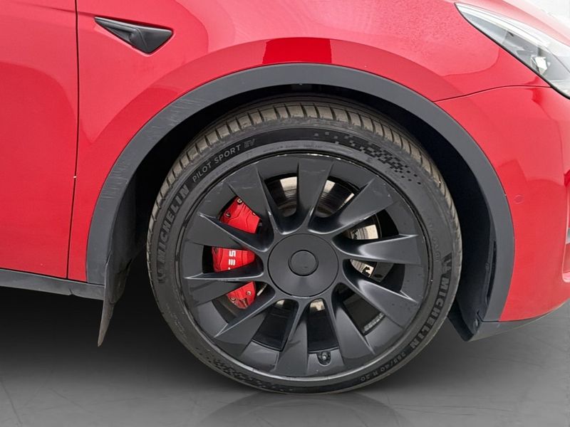 Tesla Model Y bild 31