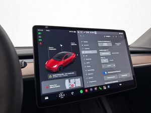 Tesla Model Y bild 20