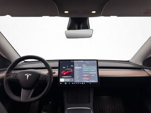 Tesla Model Y bild 12