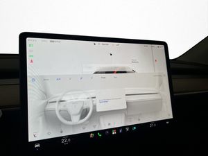 Tesla Model Y bild 20