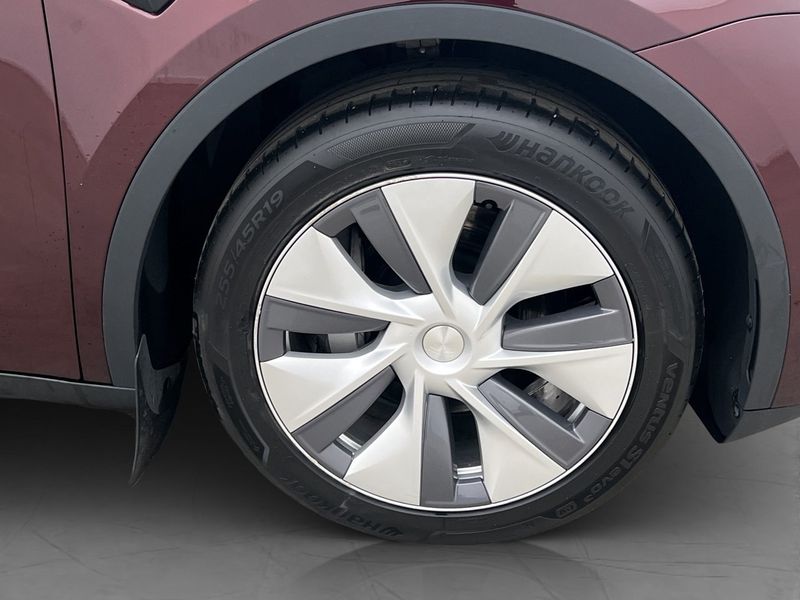 Tesla Model Y bild 31