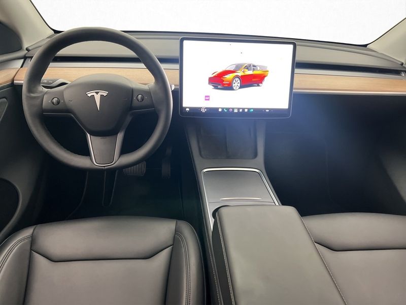 Tesla Model Y bild 13