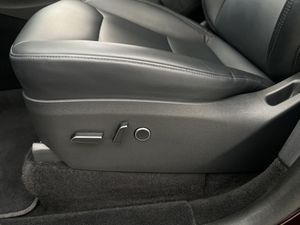 Tesla Model Y bild 28