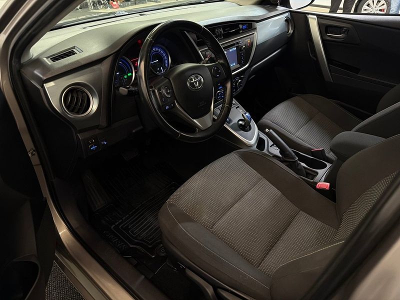 Toyota Auris bild 7