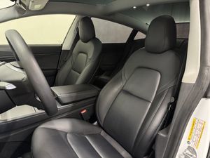 Tesla Model 3 bild 5