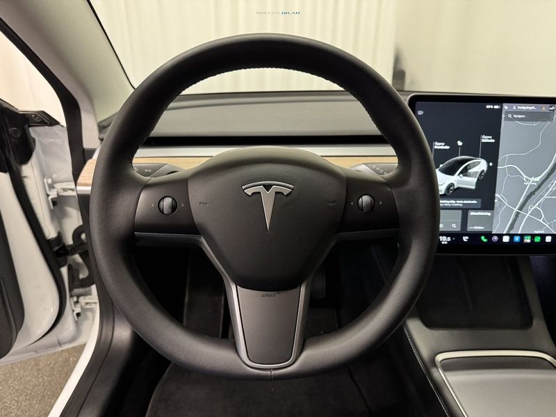Tesla Model 3 bild 6