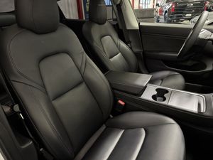 Tesla Model 3 bild 18