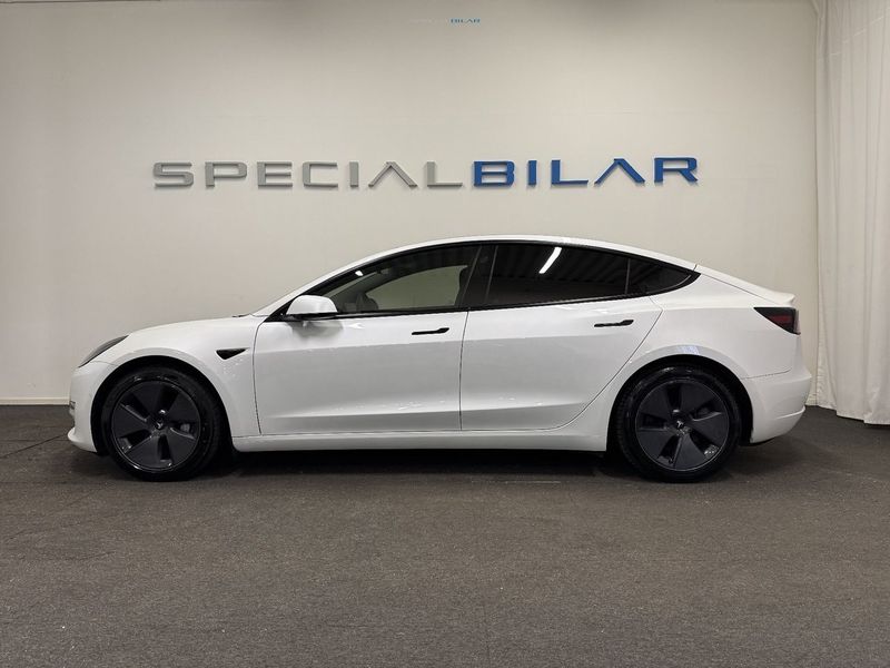 Tesla Model 3 bild 2