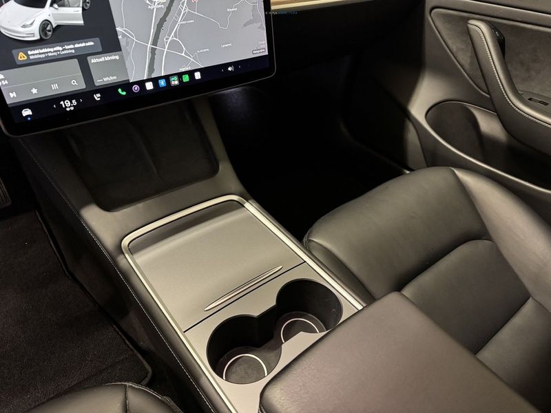 Tesla Model 3 bild 7