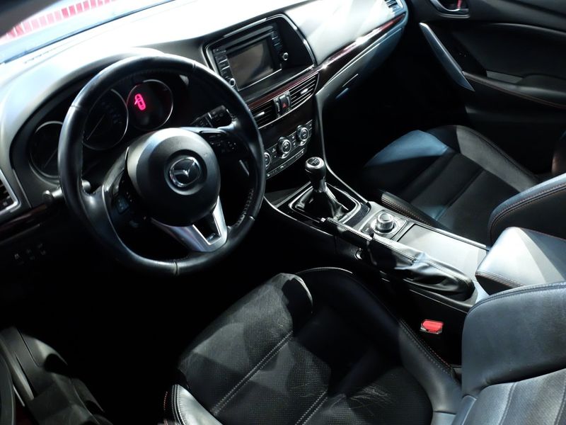 Mazda 6 bild 9