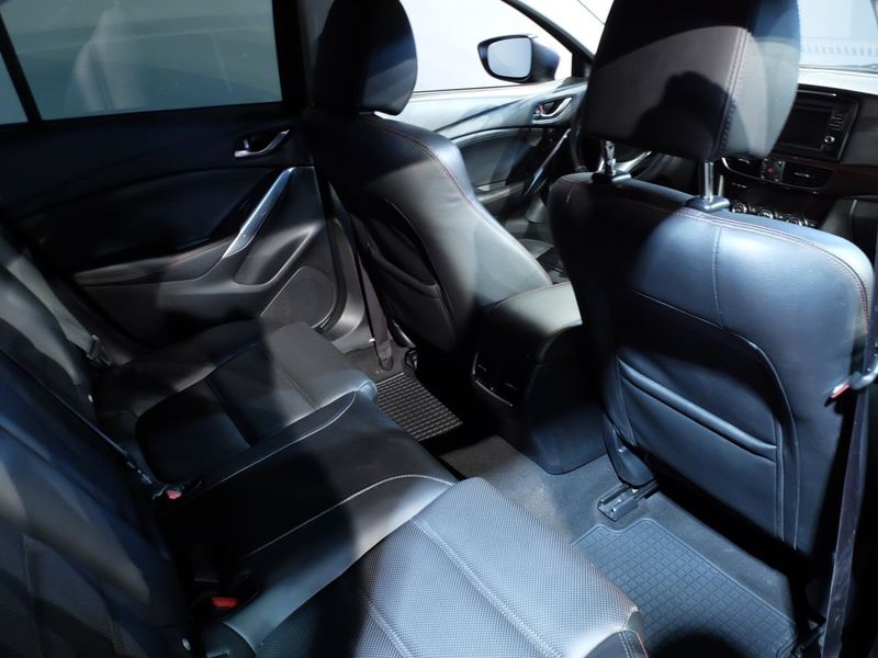 Mazda 6 bild 8