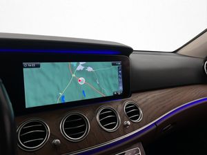 Mercedes E220 bild 23